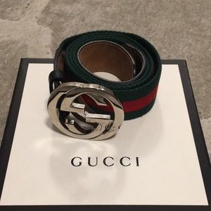 Gucci belt with G buckle (price can be negotiable)